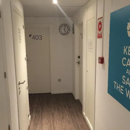 Chameleon Youth Хостел Аликанте