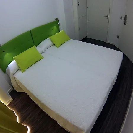 Chameleon Youth Аликанте