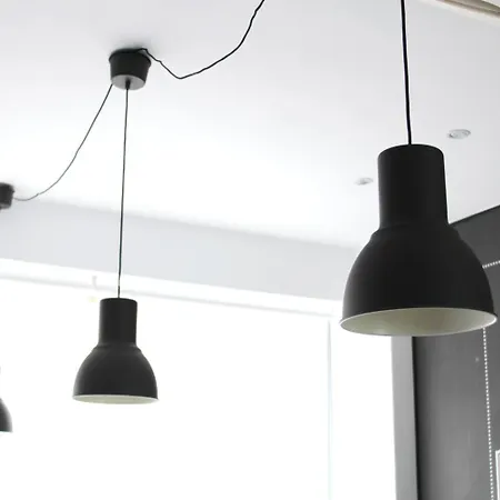 Chameleon Youth Хостел *