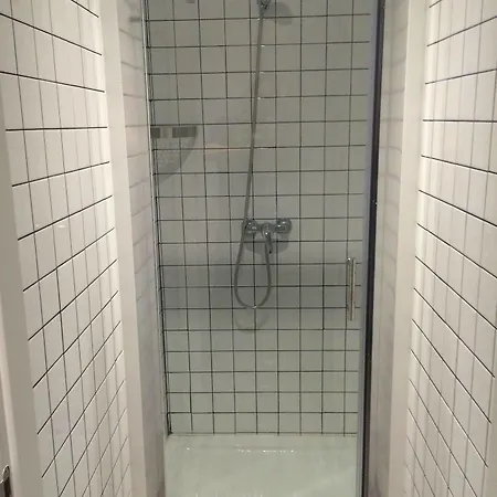 Chameleon Youth Hostel