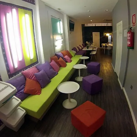 Hostel Chameleon Youth Alicante